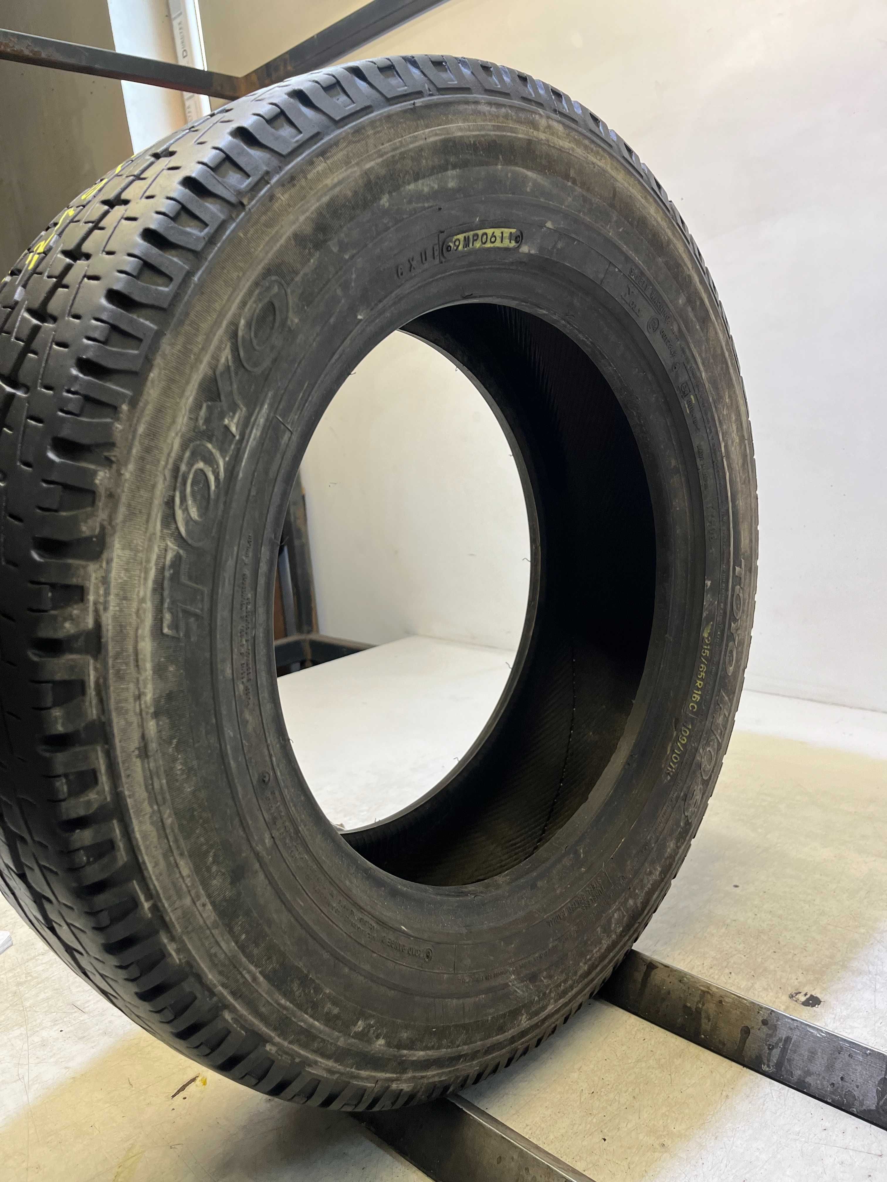 1x 215/65R16C Toyo H08 109/107R OL505