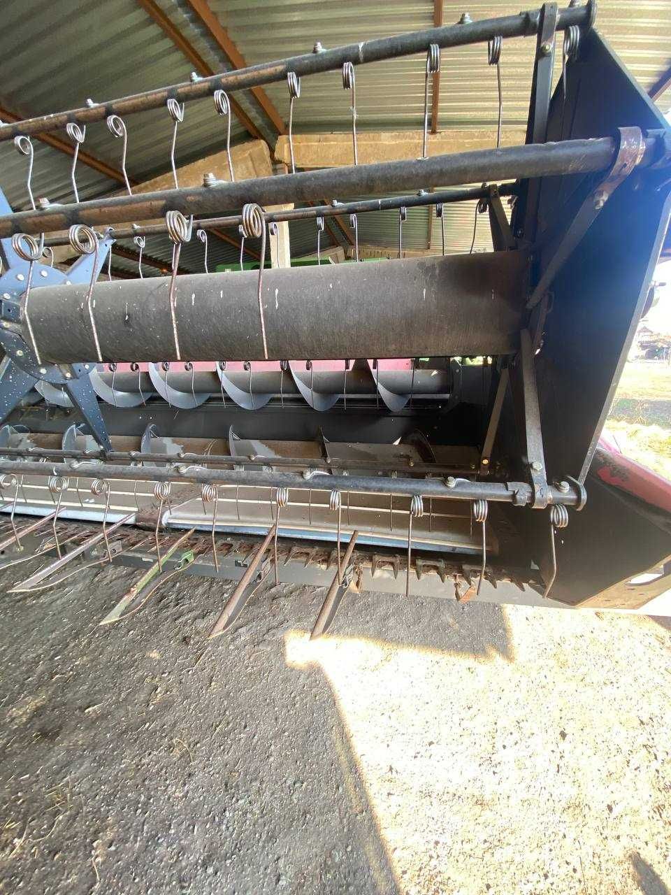 Продам зернозбиральний комбайн Massey Ferguson 7278