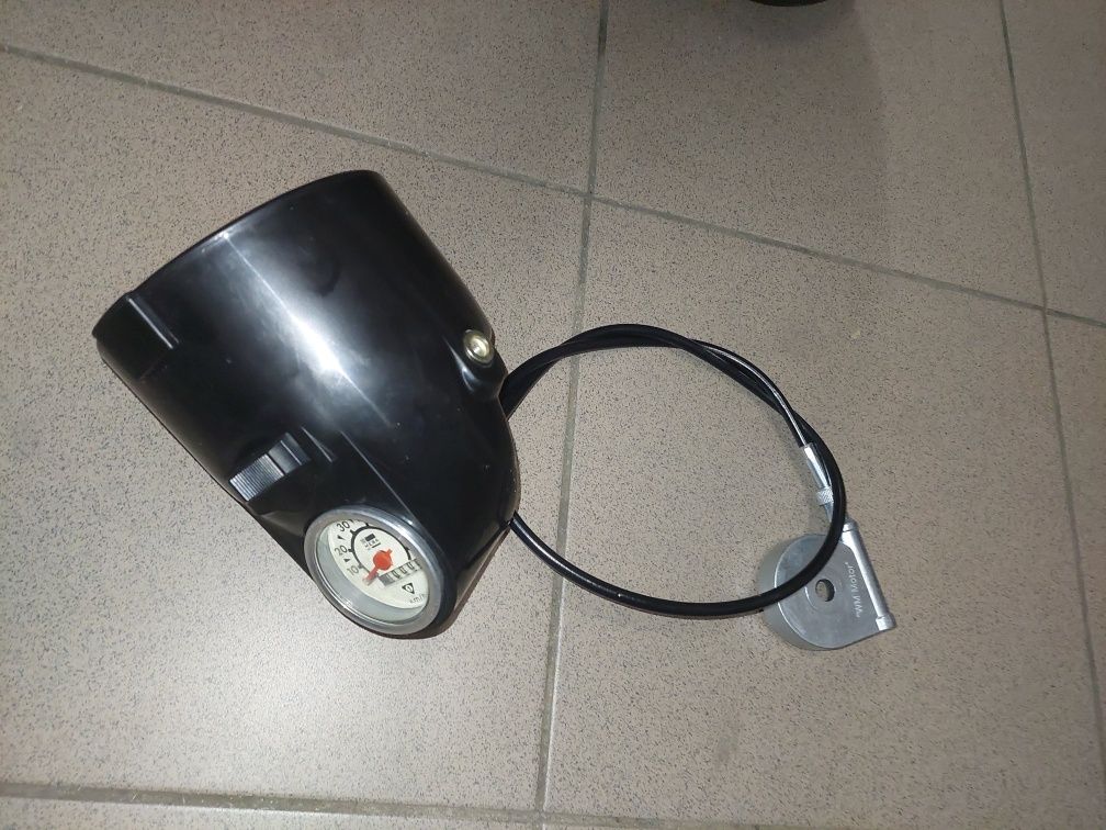 Fabrycznie Nowa kpl lampa przód Romet ogar 205/motorynka m3 pony kpl