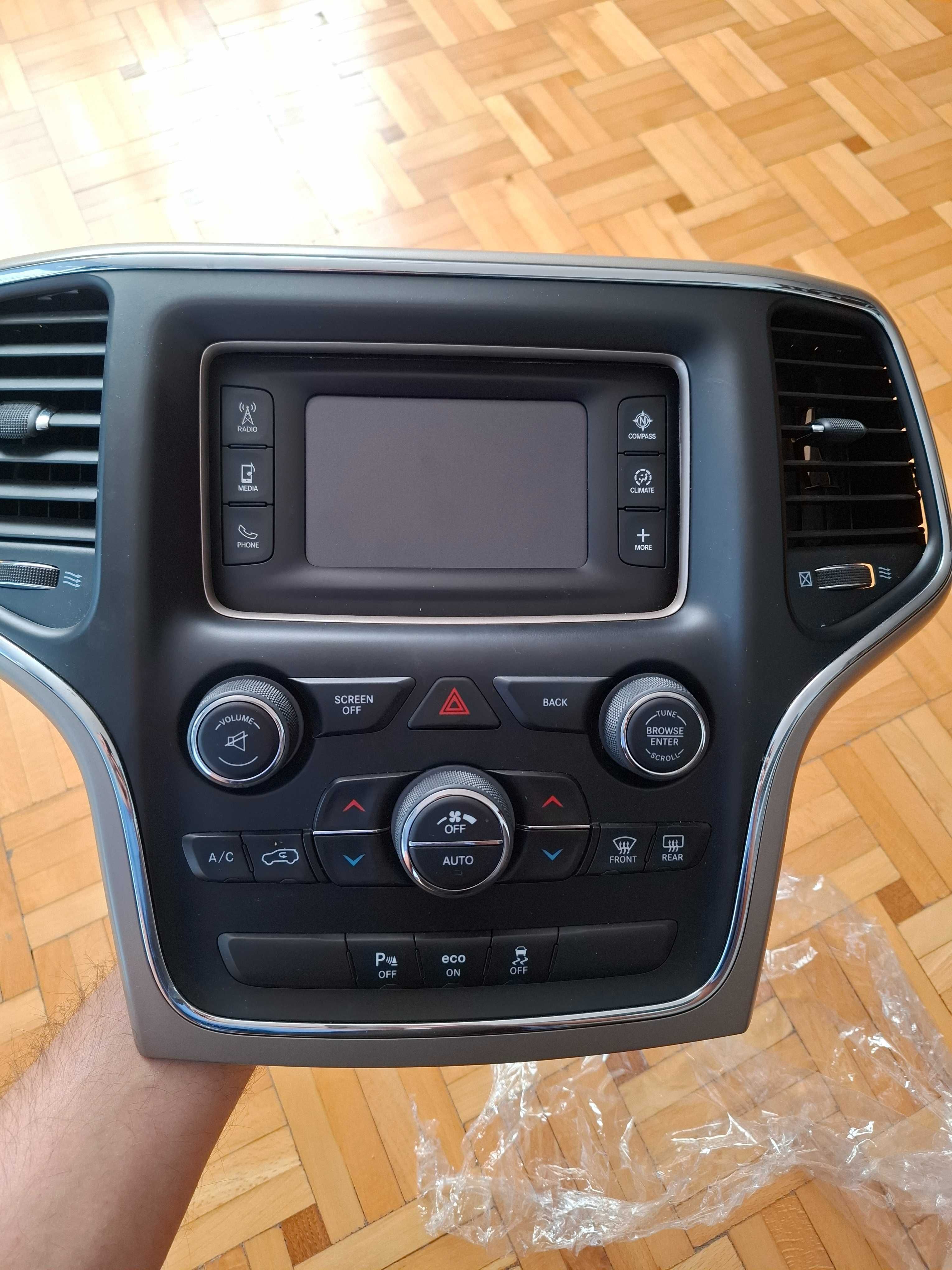 Radio Jeep Grand Cherokee WK2