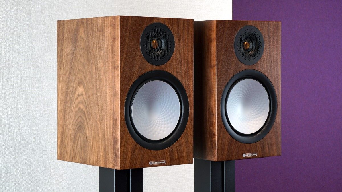 Monitor Audio 7G Silver 100 Walnut Outlet kolumna podstawkowa 1szt