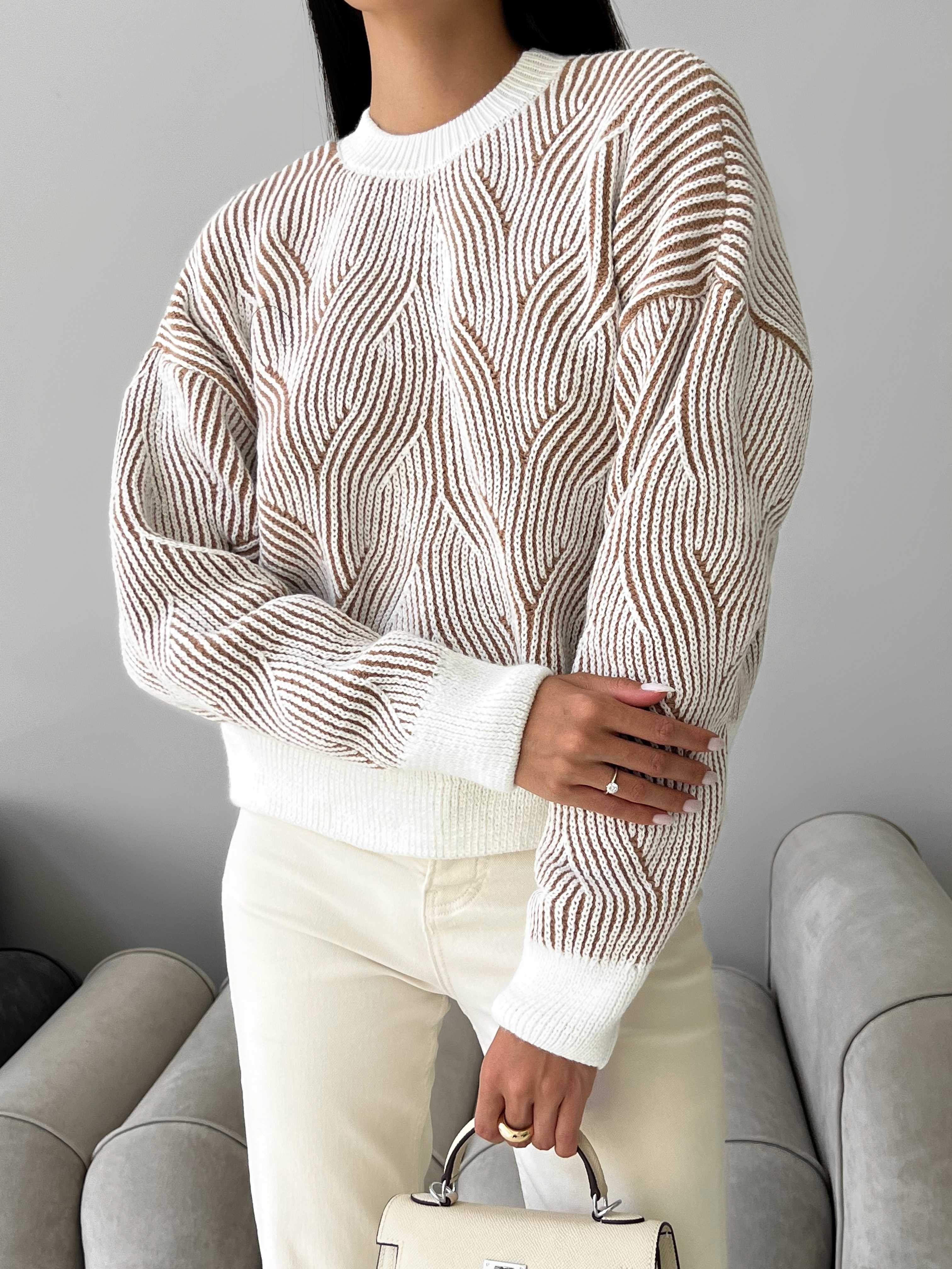 Шикарний светр з оригінальною в’язкою