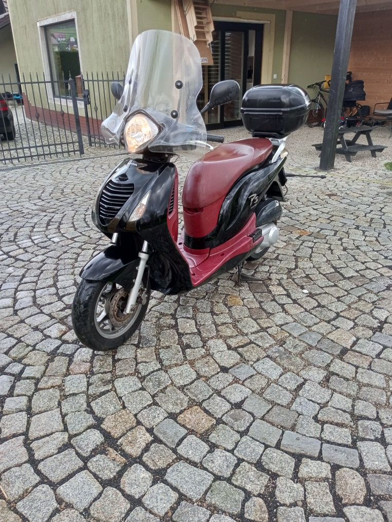 Skuter Honda 125ps Szwajcaria