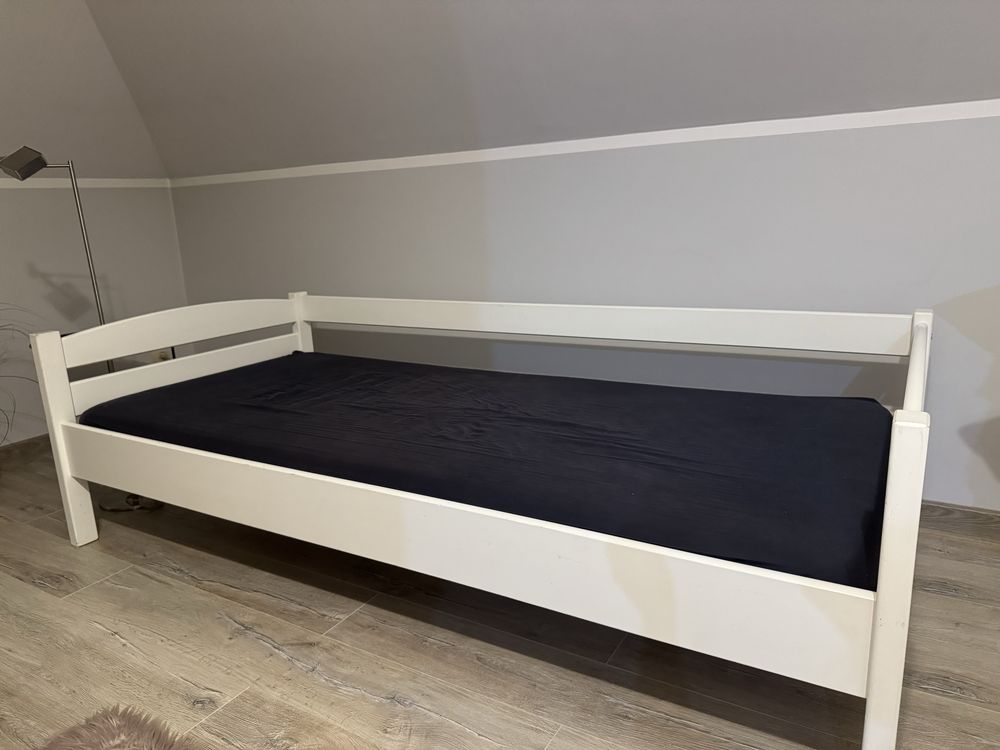 Łóżko jedynka z materacem 90/200