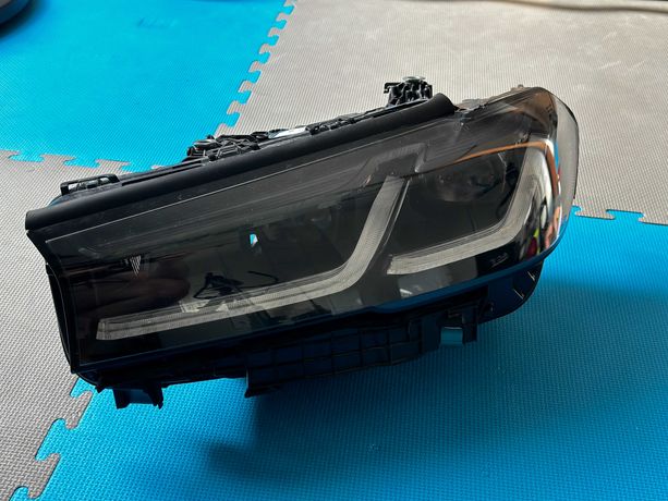 Reflektor lewy LED BMW 5 G30 LIFT