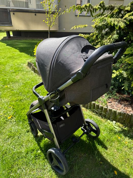 Wózek spacerowy carrello bravo chrome- serious grey+ present hulajnoga