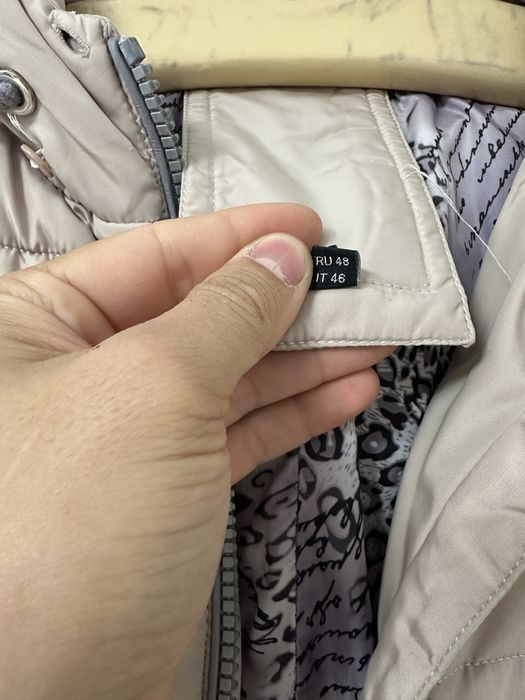 Продам зимову жіночу куртку