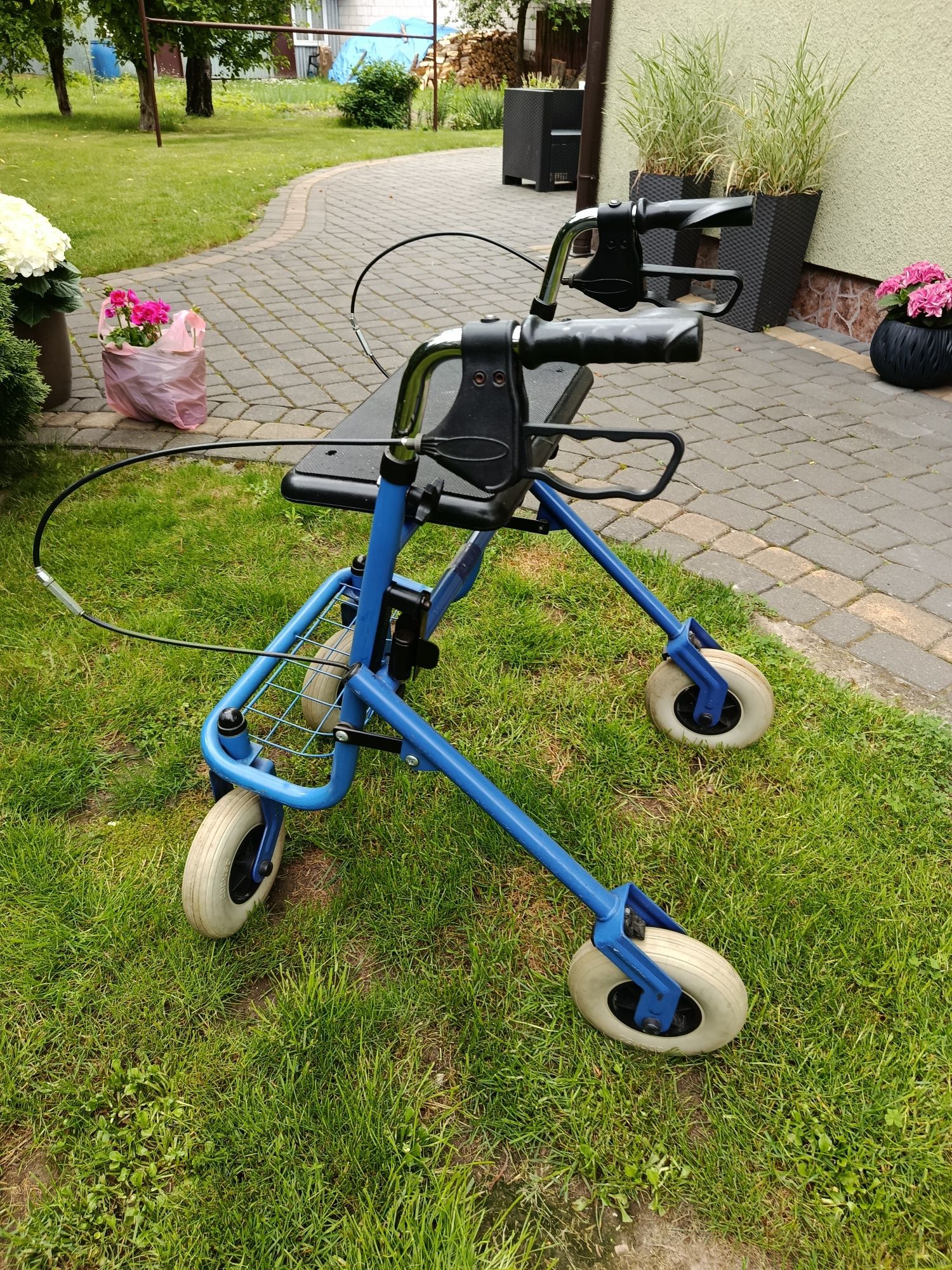 Chodzik wózek inwalidzki
