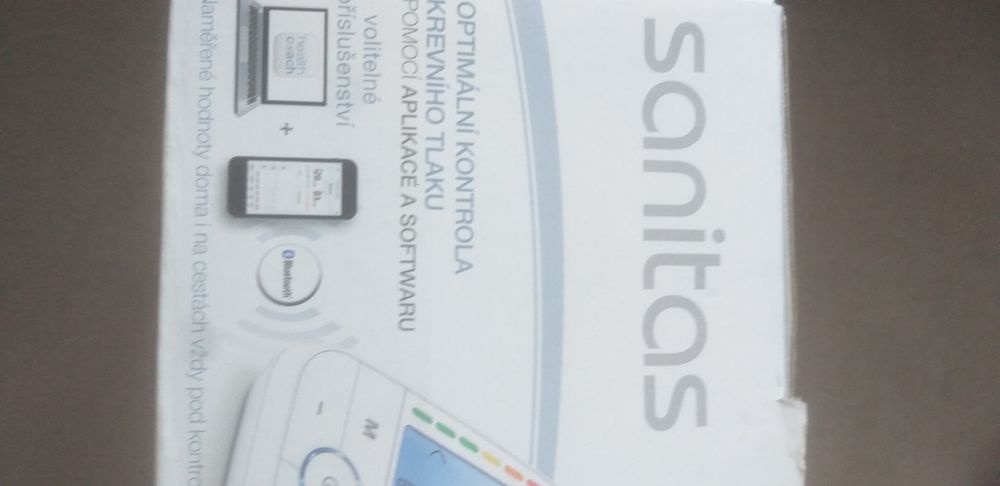 Ciśnieniomierz na przedramie .