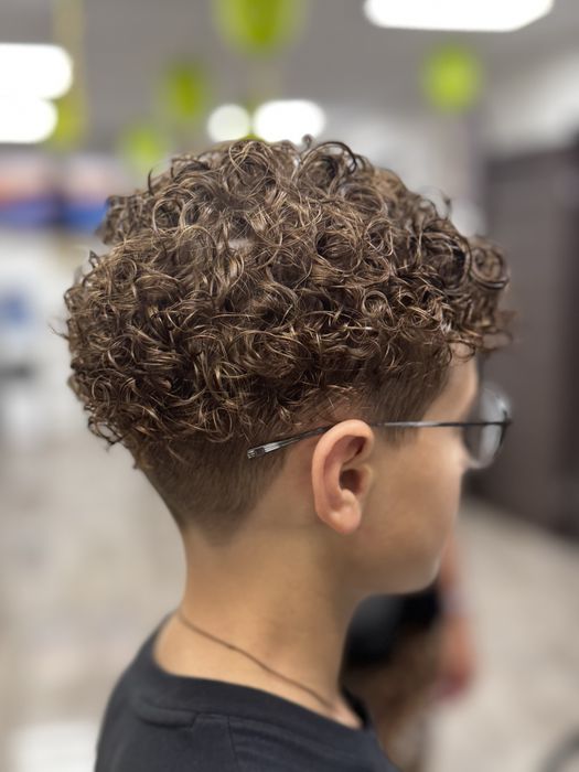 Биозавивка волос муж/жен . Прикорневой объем.Слобожанский. Калиновая