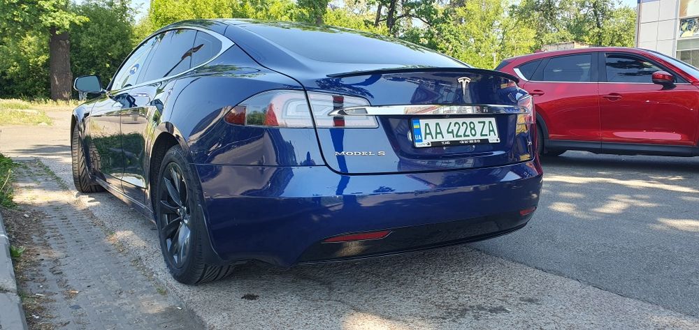 Продається Tesla model s