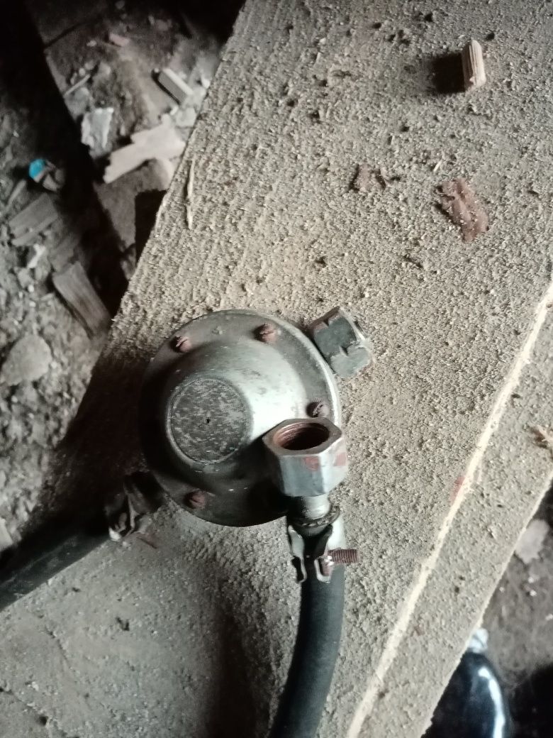 Газовый редуктор и шланг