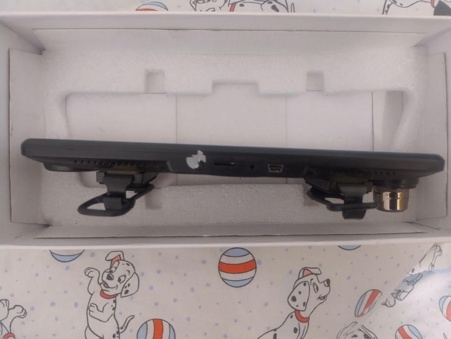 Видеорегистратор зеркало lexand lr40