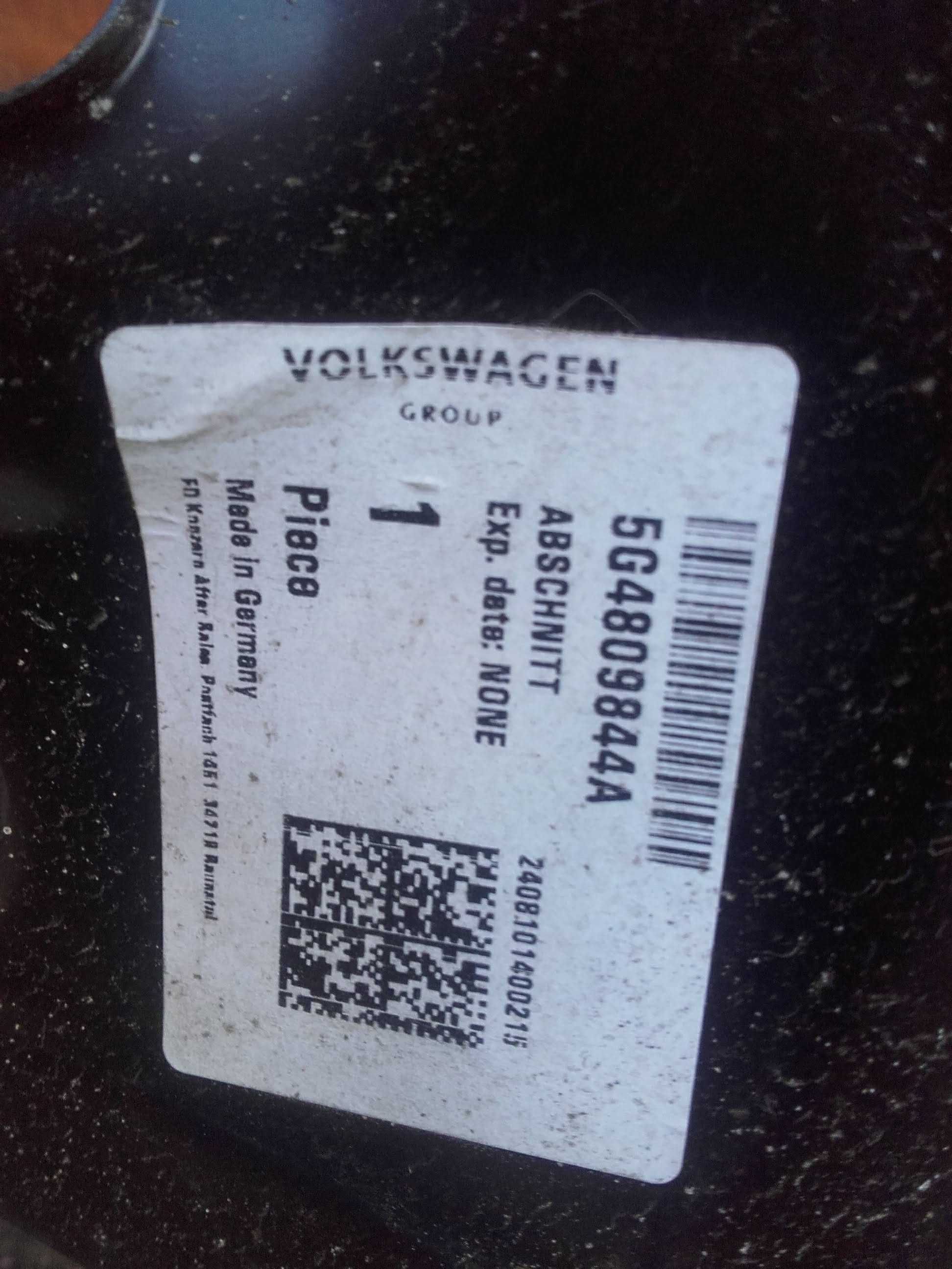 Błotnik tylny prawy Volkswagen VW Golf 7 VII 5 drzwi 2012-> nr4331