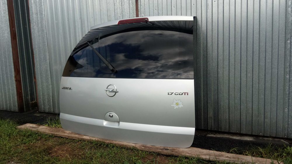 Opel Meriva A Klapa Bagażnika srebrna Z157 Kompletna