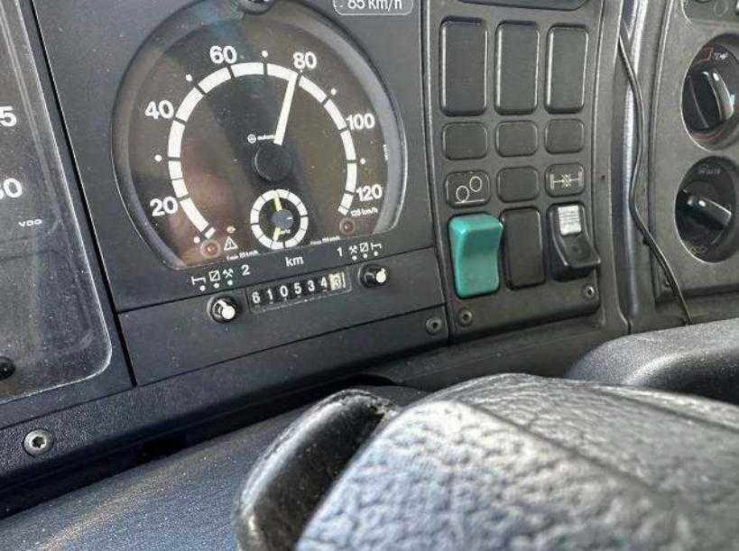 SCANIA model 114G 340