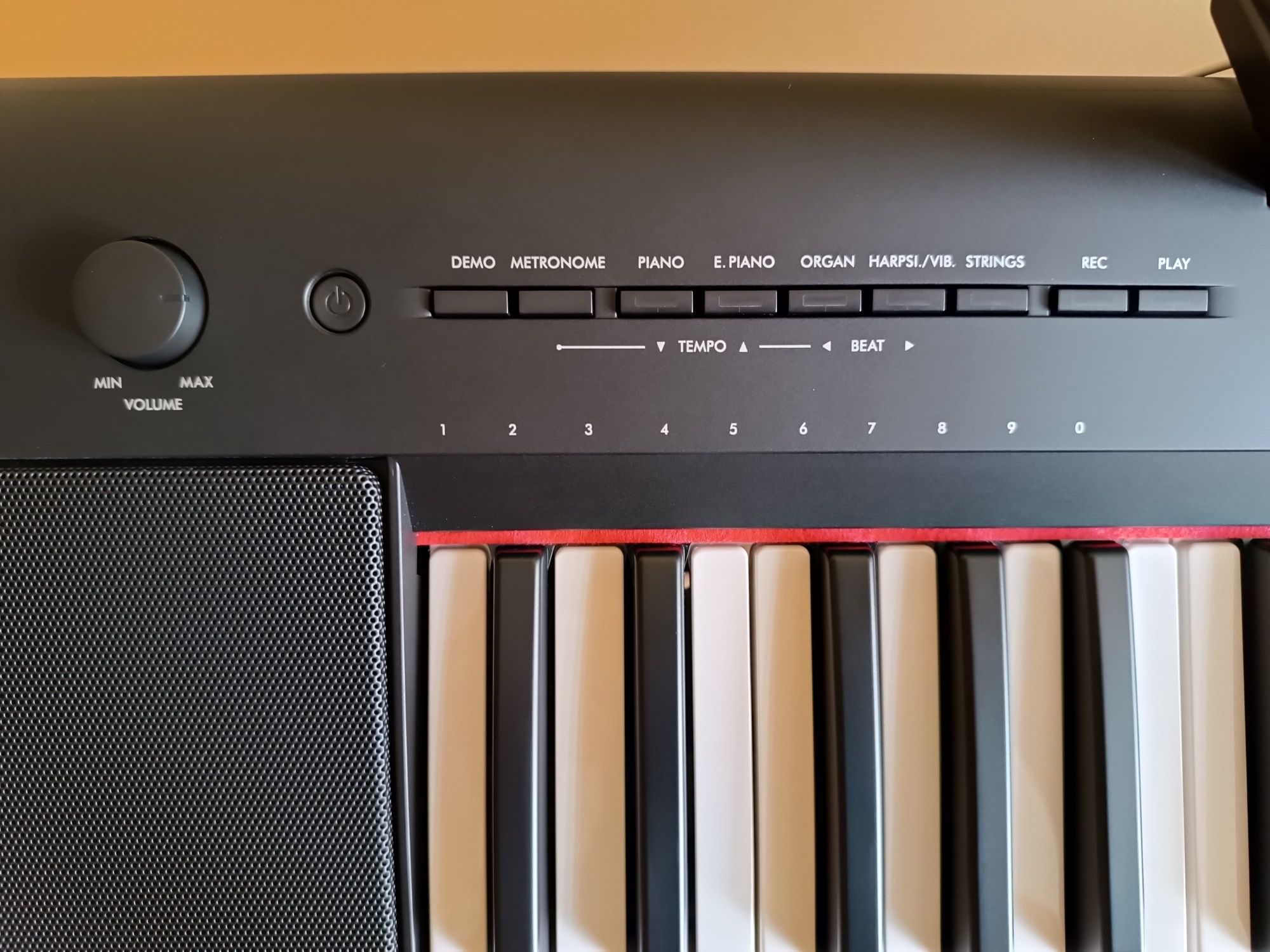 Pianino cyfrowe Yamaha NP-15B