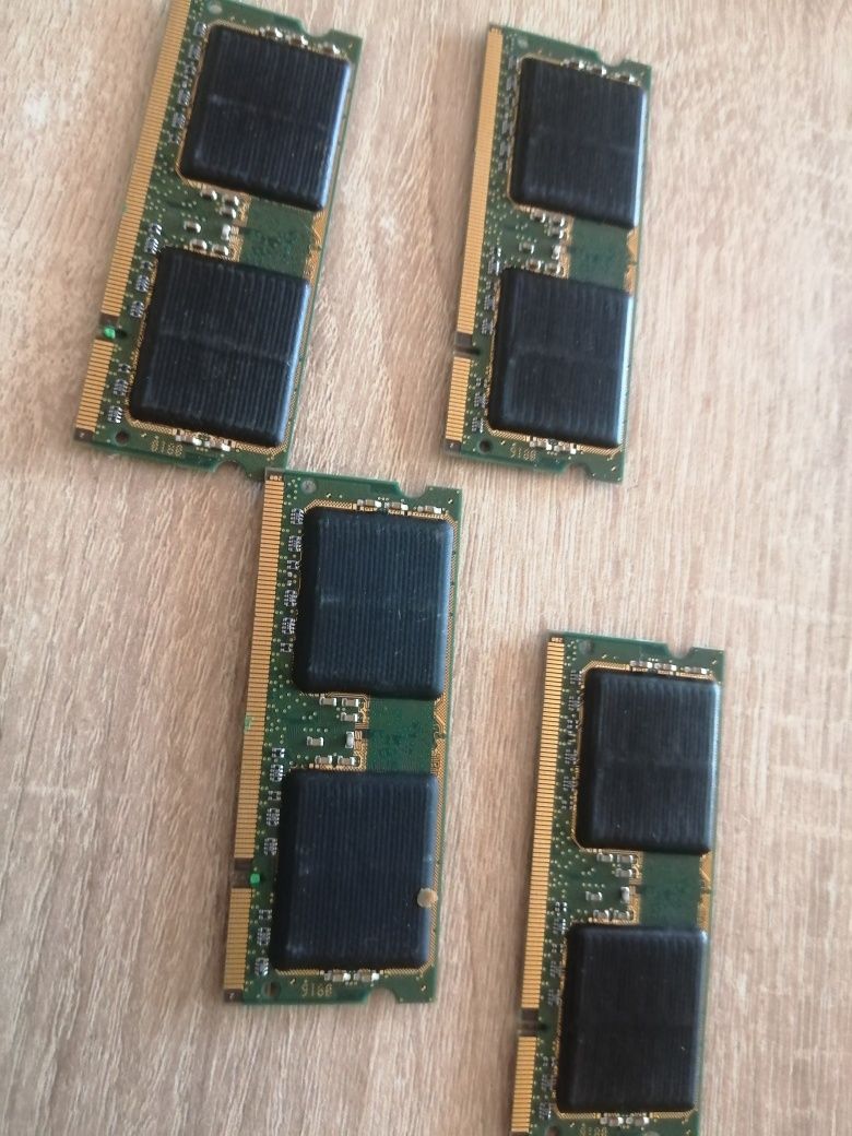 Pamięć ram smmddr 1024mb do retro laptopa, częśći komputerowe