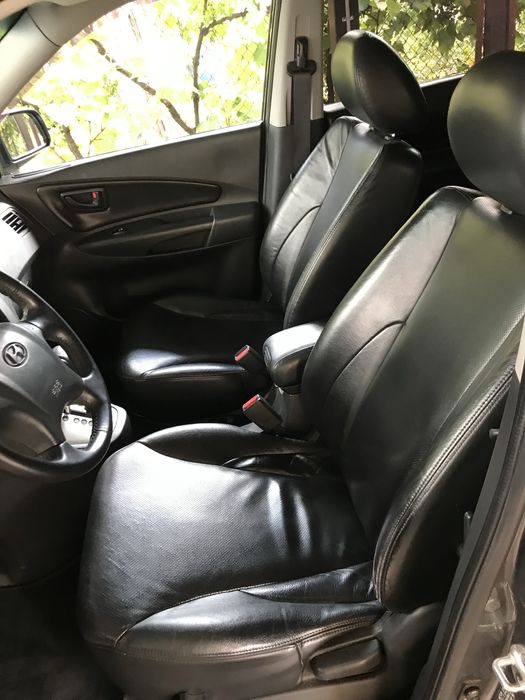 Hyundai Туксон 2.7 газ/ бензин  v6 4 vd
