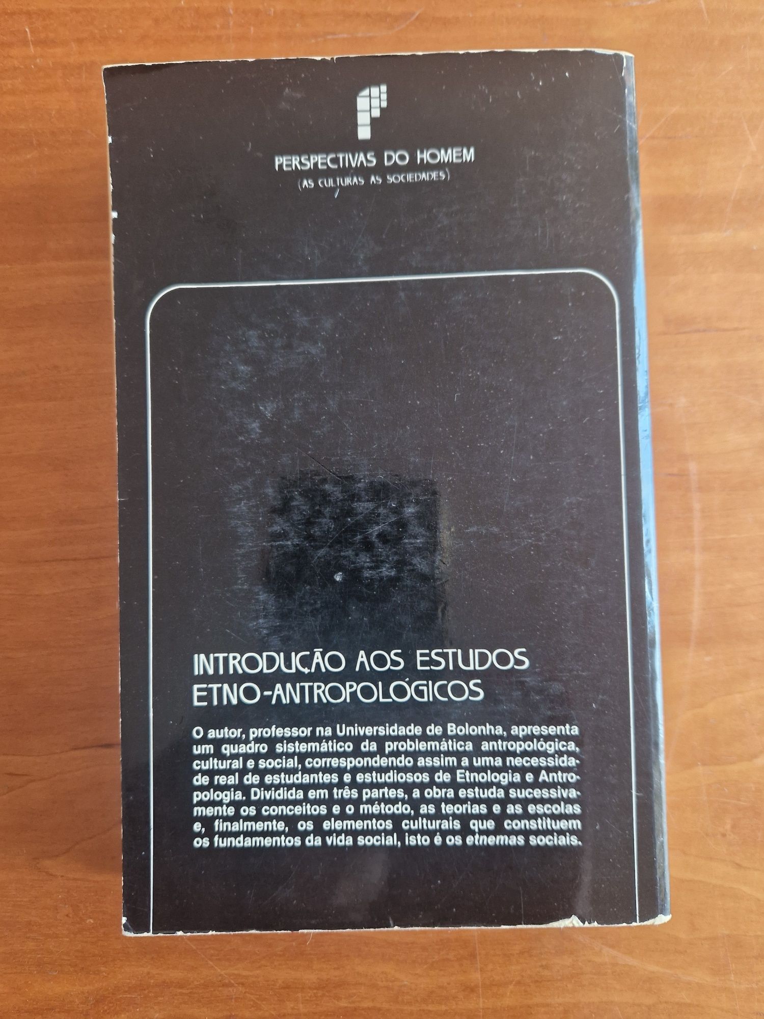 "Introdução aos estudos etno-antropológicos", de Bernardo Bernardi