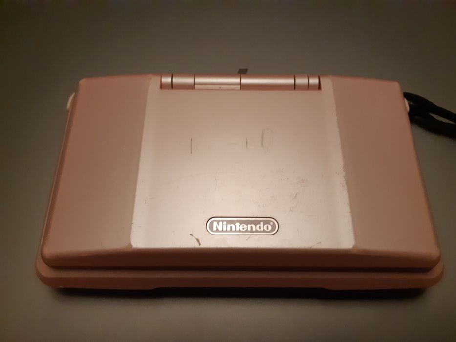 Продам nintendo ds