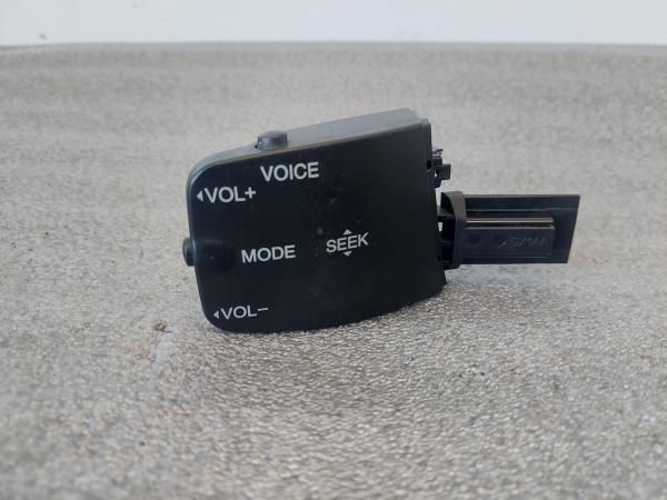 Comando / botão / interruptor multifunções FORD Focus II (DA_)