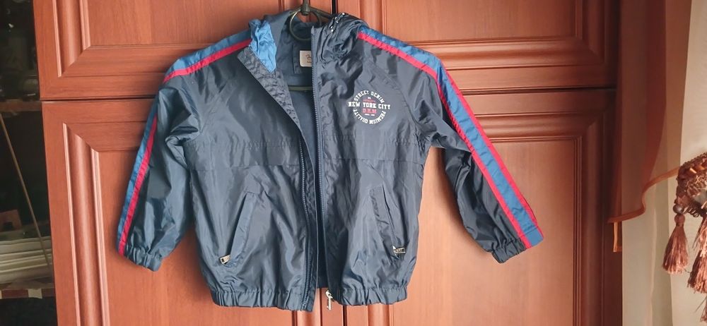 Вітрівка для хлопчика 3-4 роки