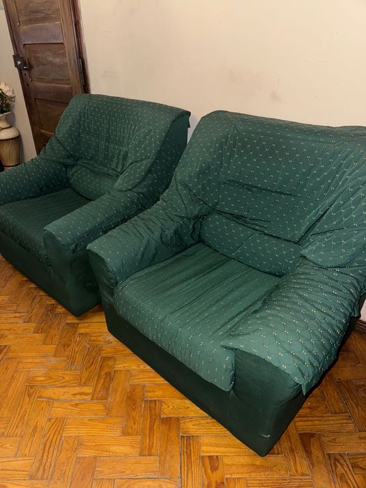 Sofás individuais verdes (2)