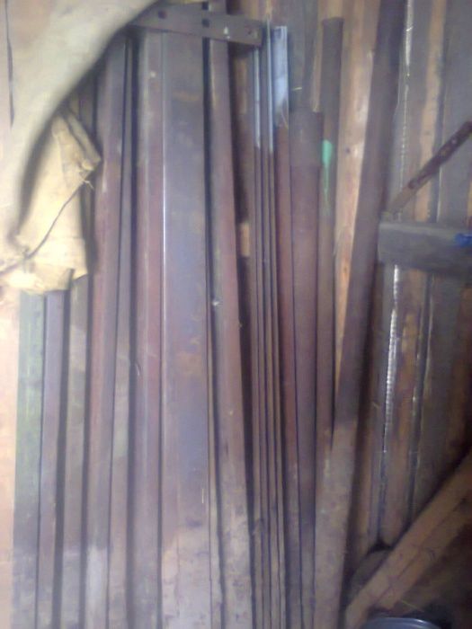 Столбы(рельсы) металические высота 1,70м-2,30м.