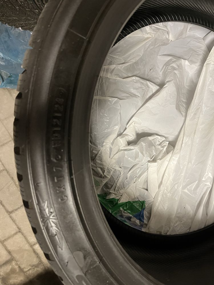 Ideał - 4 opony zimowe Toyo Observe S944 225/40 R18 92W