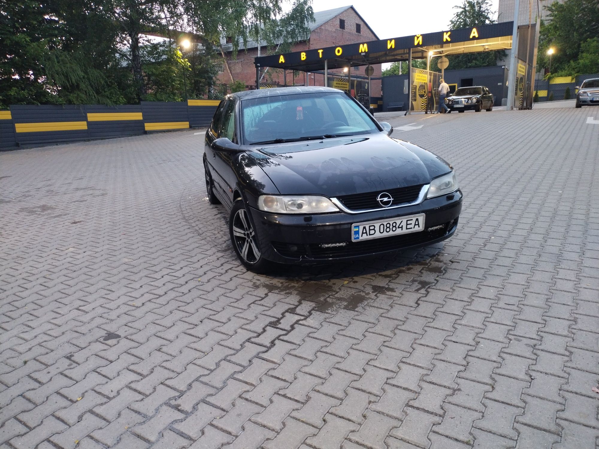 Продам Опель вектра б