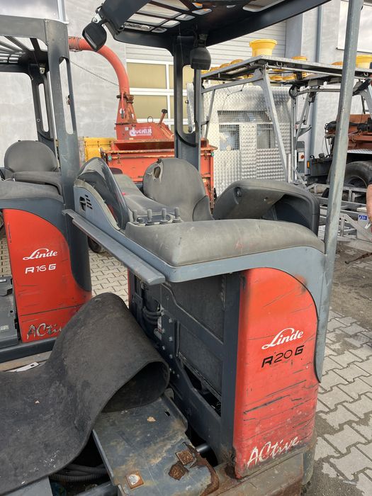 Elektryczny wózek  wysokiego składowania Linde