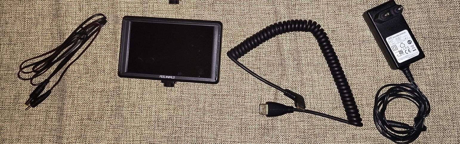 Feelworld FW568 V2 5.5 cala monitor podglądow magic lantern hdmi
