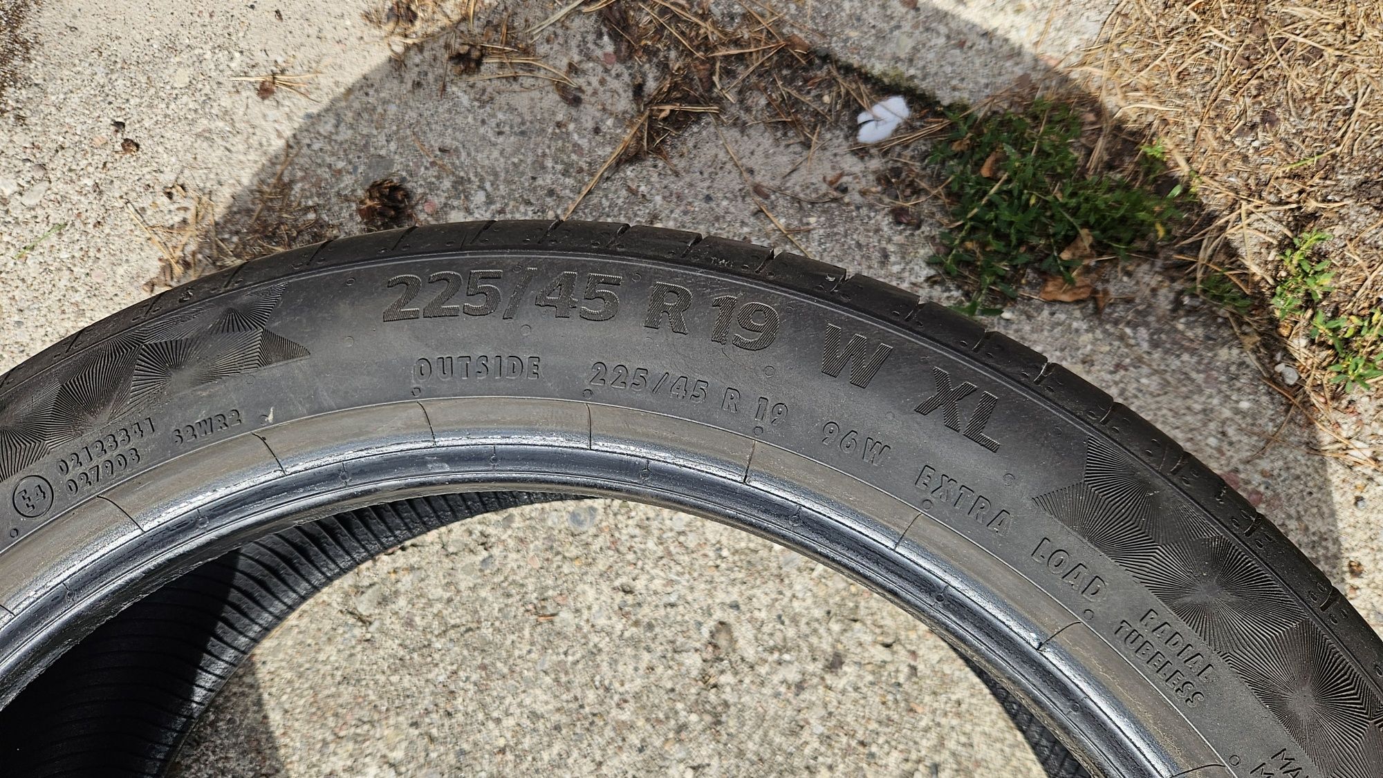 225/45R19 Continental PremiumContact 6