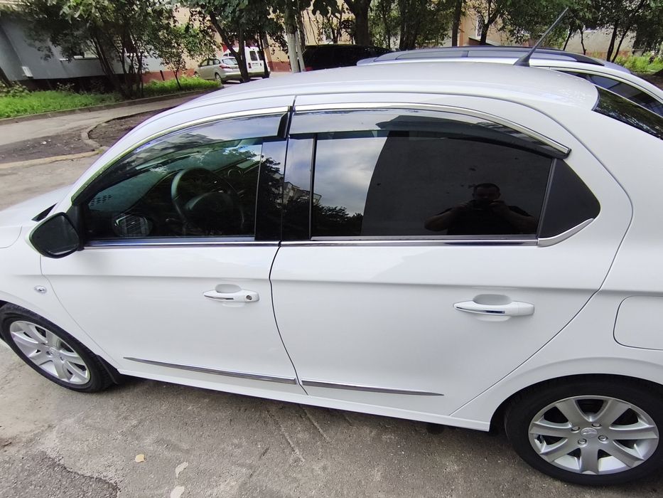 Citroen C-Elysee Нижние молдинги стекол, окантовка окон Carmos