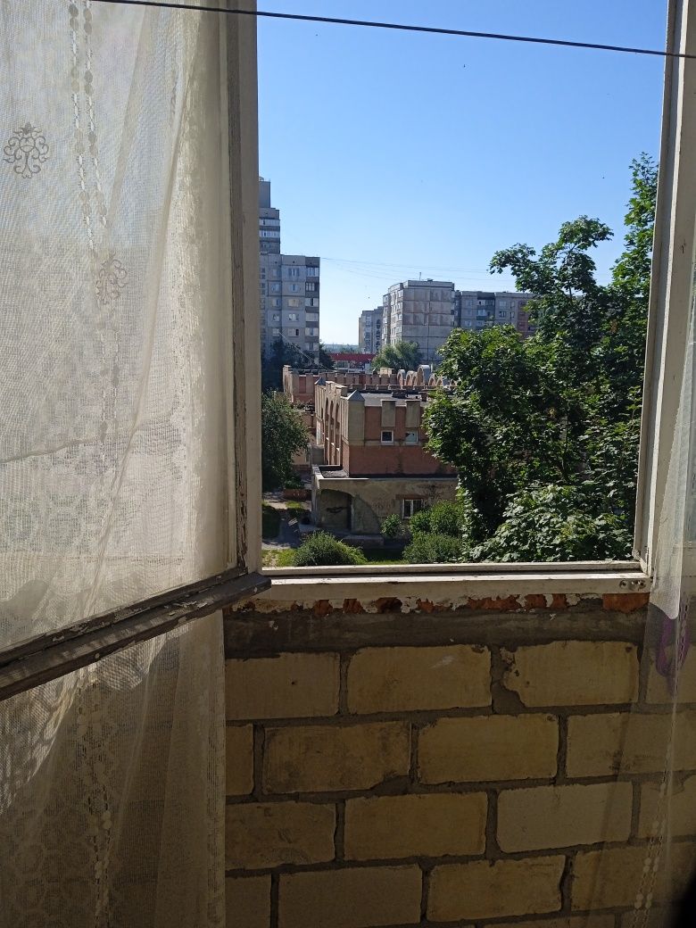 Продам однокімнатну квартиру Проспект Михайла Лушпи