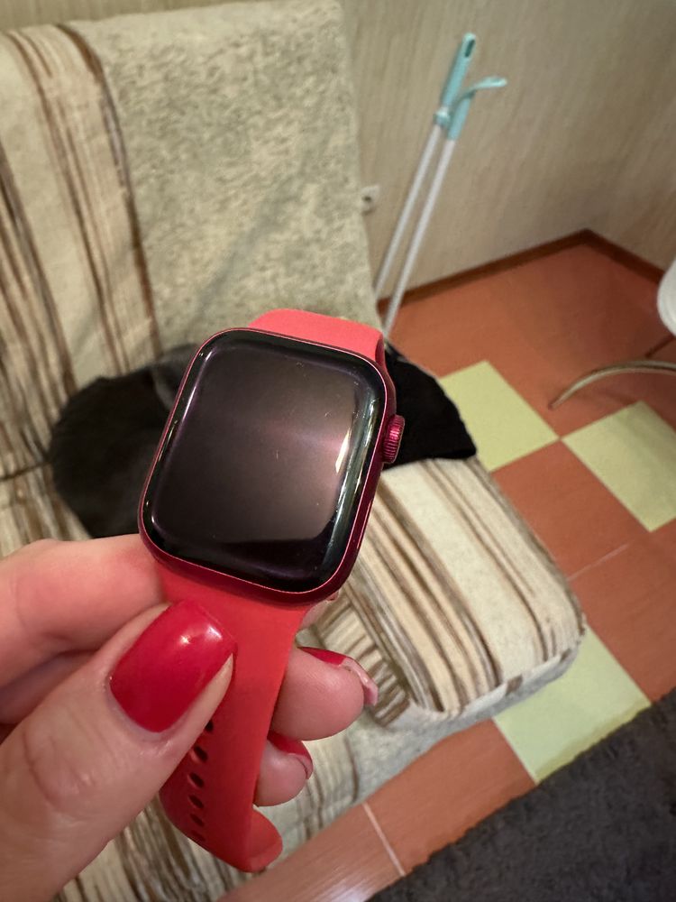 Свои часы Apple watch 7 series red(product)