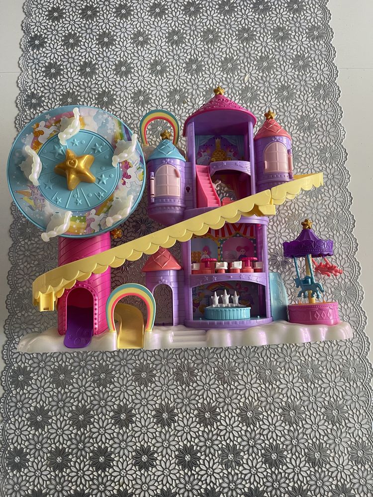 Polly Pocket, Tęczowy park rozrywki Zestaw