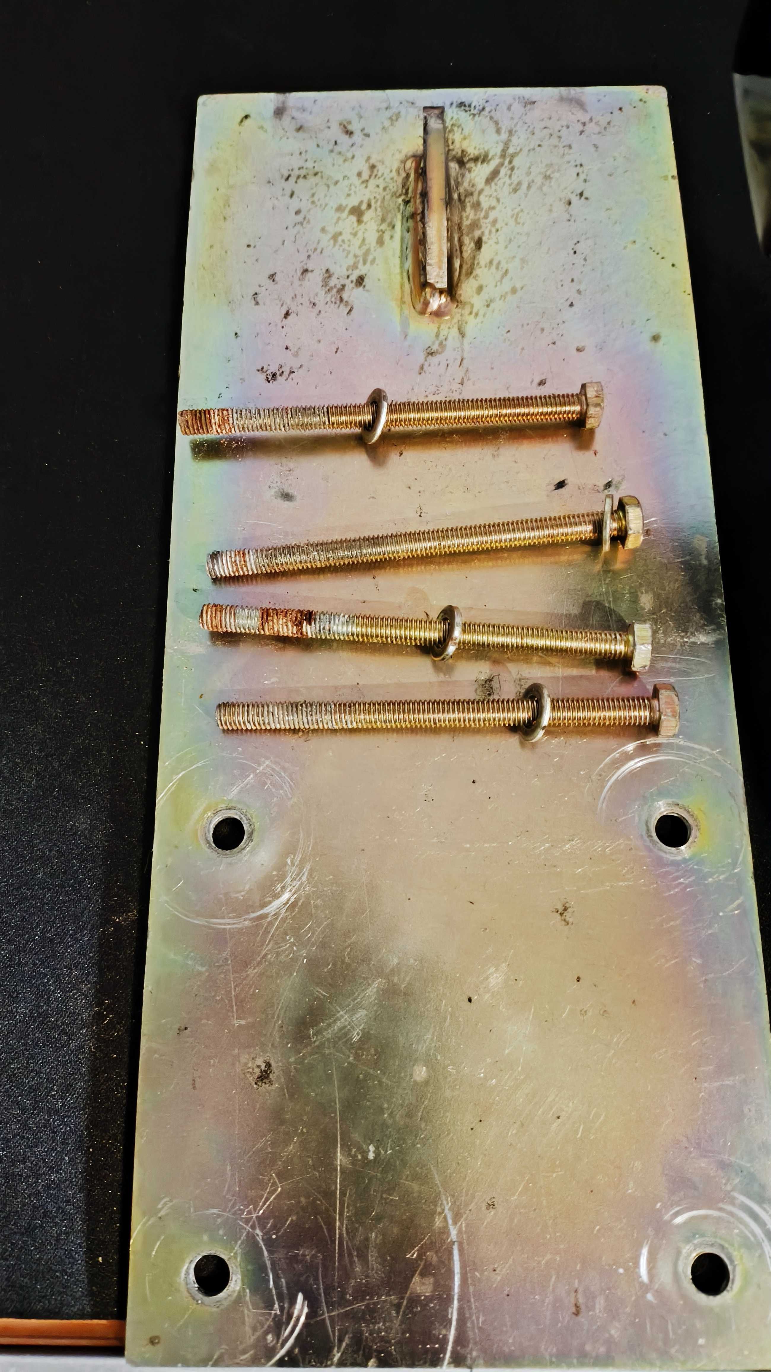 Sistema antirroubo de garagem para portas basculantes