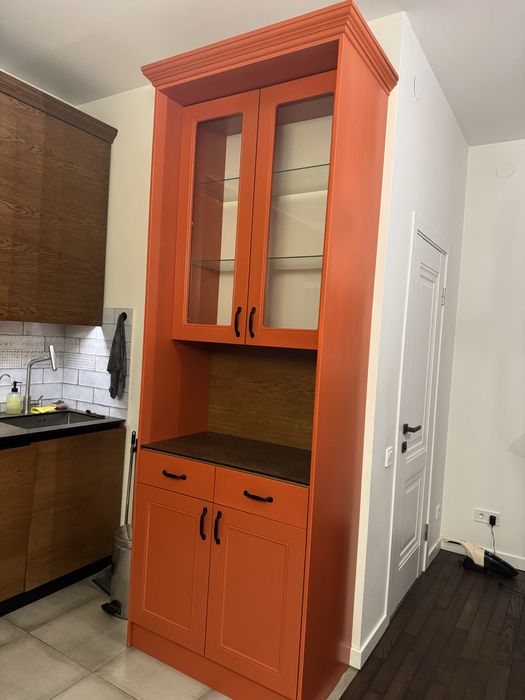 Шафа, сервант, стелаж