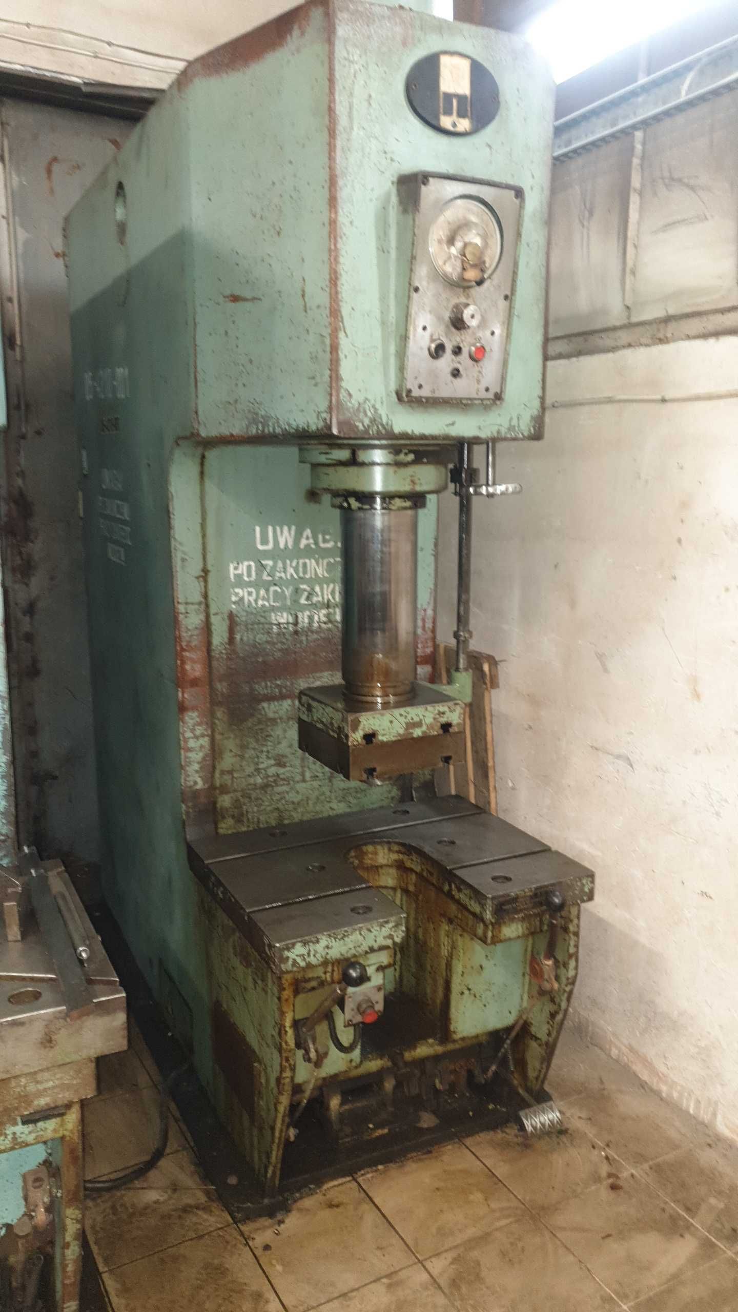 Prasa hydrauliczna 100T