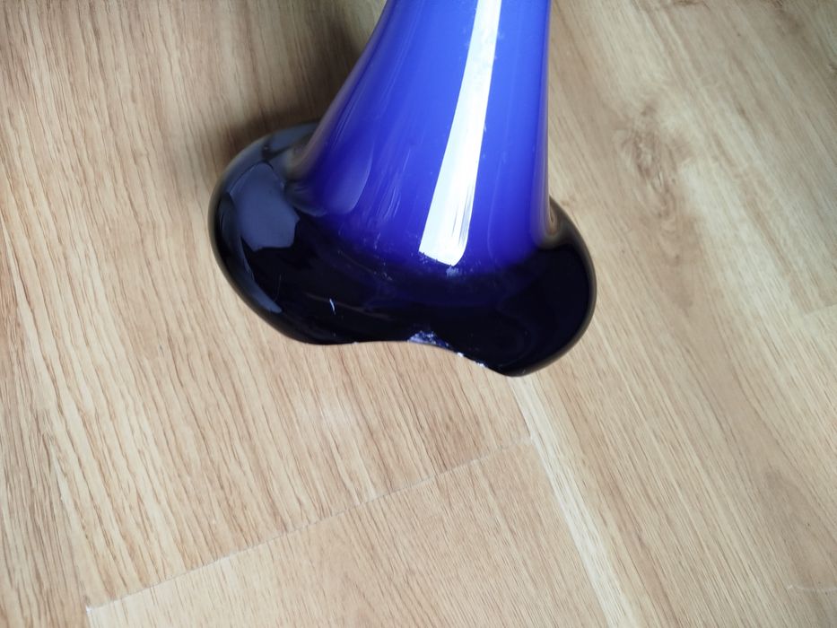 Wazon niebieski wysoki 82 cm uszkodzony