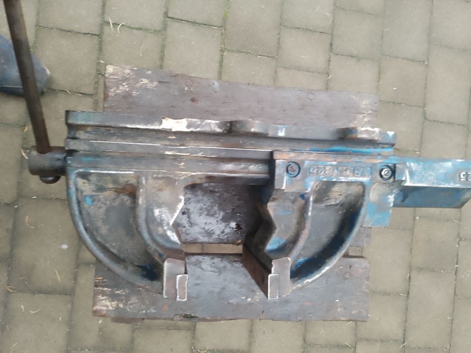 Imadło średnie kute