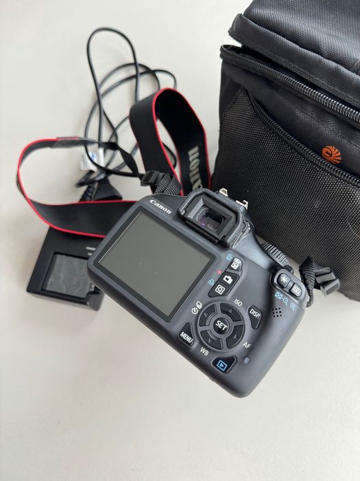 Aparat Canon eos 1100D