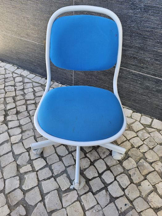 ÖRFJÄLL Cadeira giratória crianças