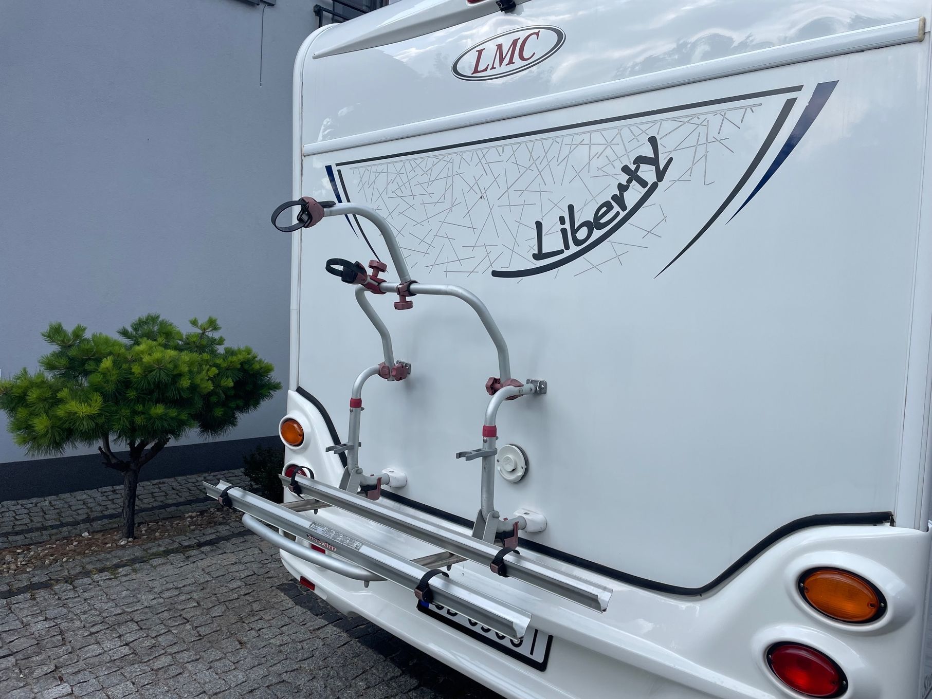 LMC LIBERTY TI 582  LMC  LIBERTY  TI 582 2xKlimatyzacja Bezwypadkowy Stan Perfekcyjny !