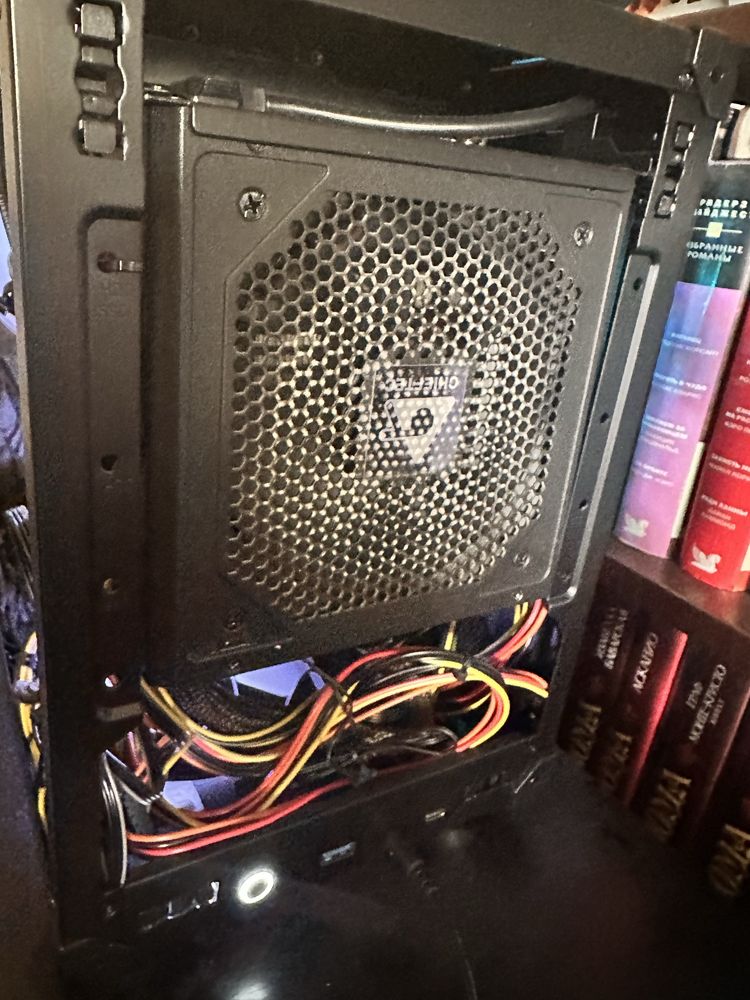 Готова збірка з моніторами Intel i5 1660ti