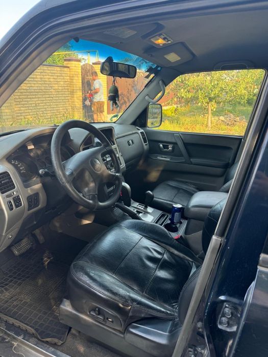 Продам Mitsubishi педжеро 2003