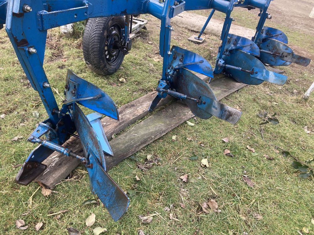 Оборотний плуг RABE WERK як lemken