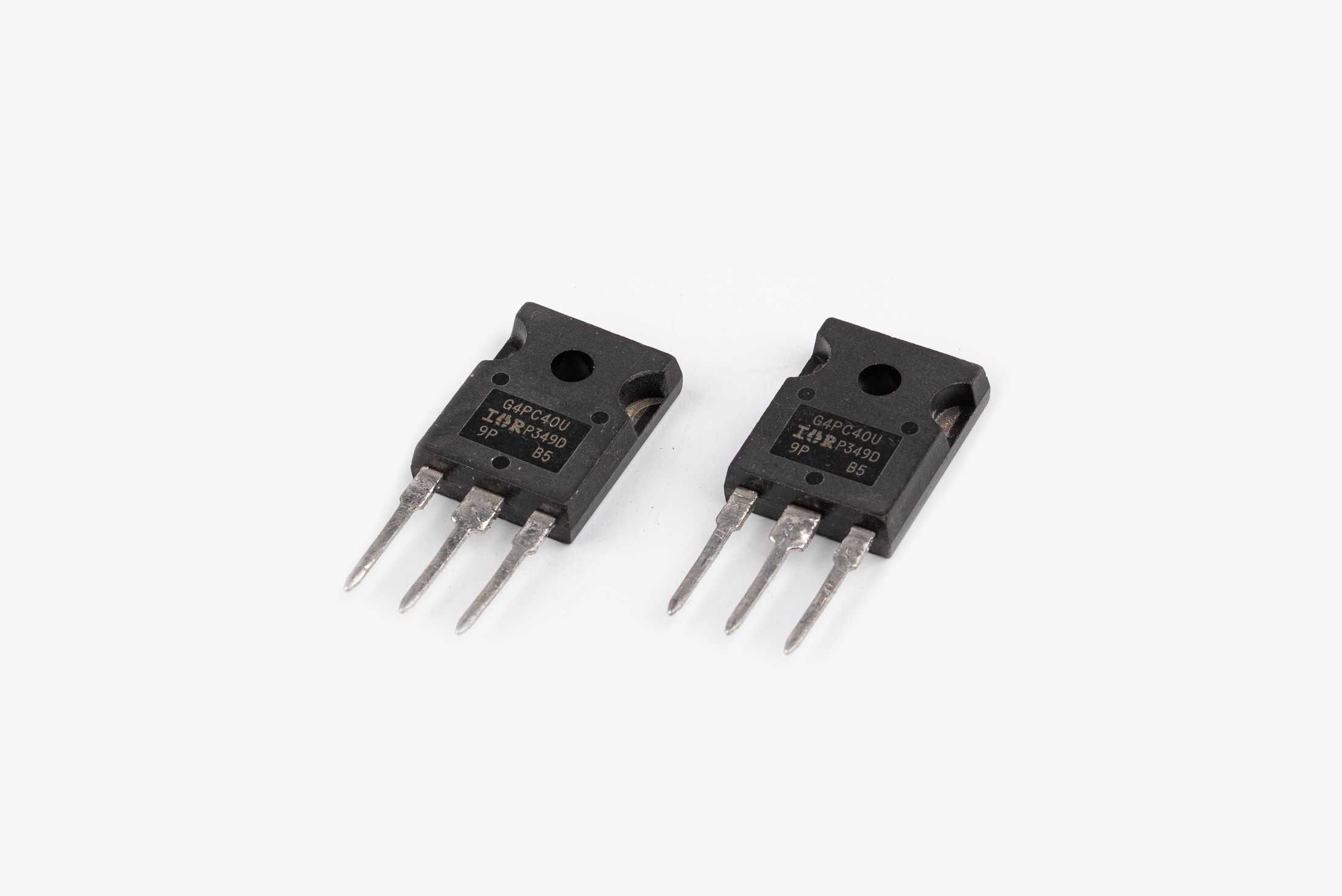 Транзистор G4PC40U